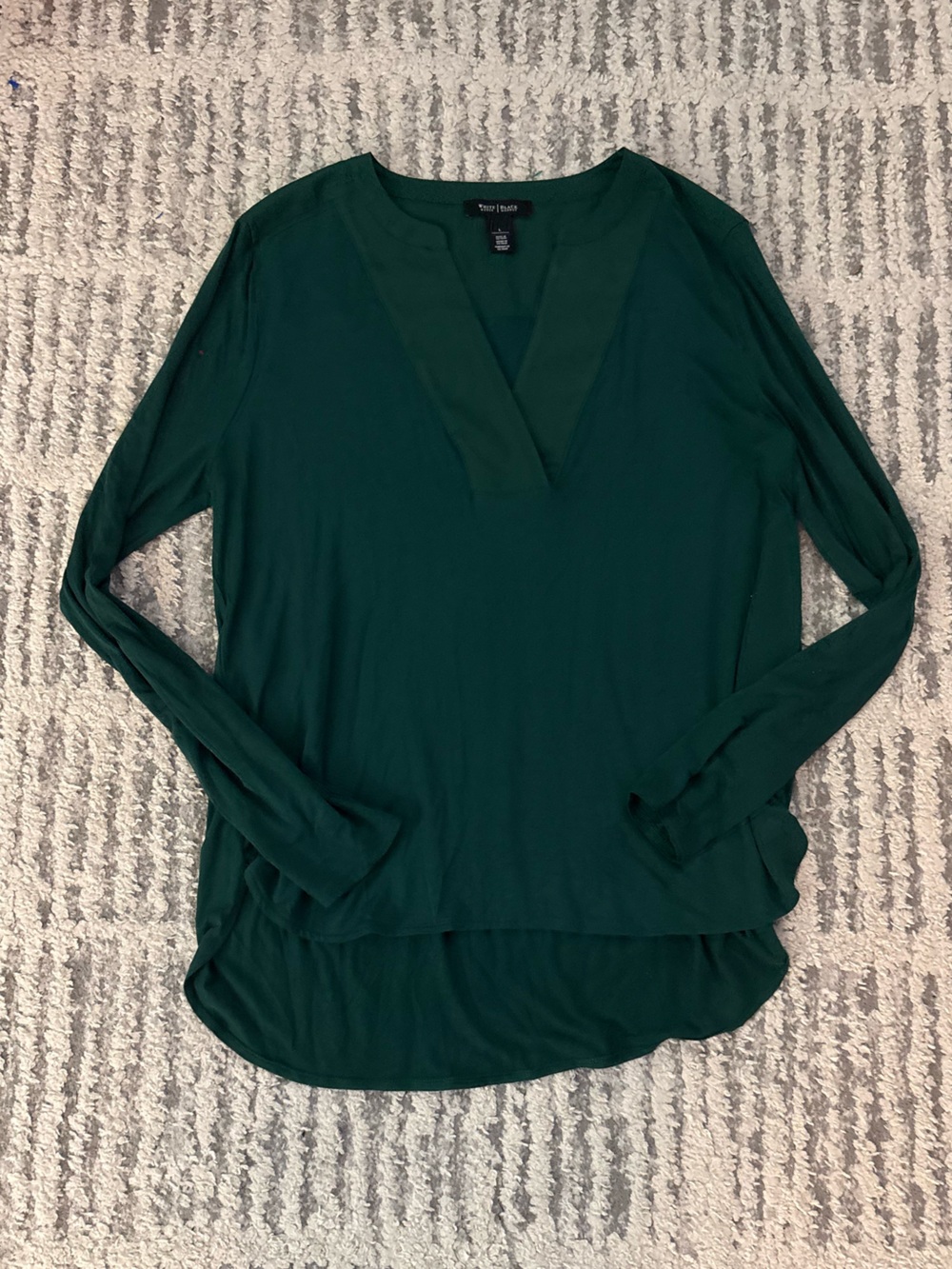 White House black market emerald green long sleeve v neck shirt top size L